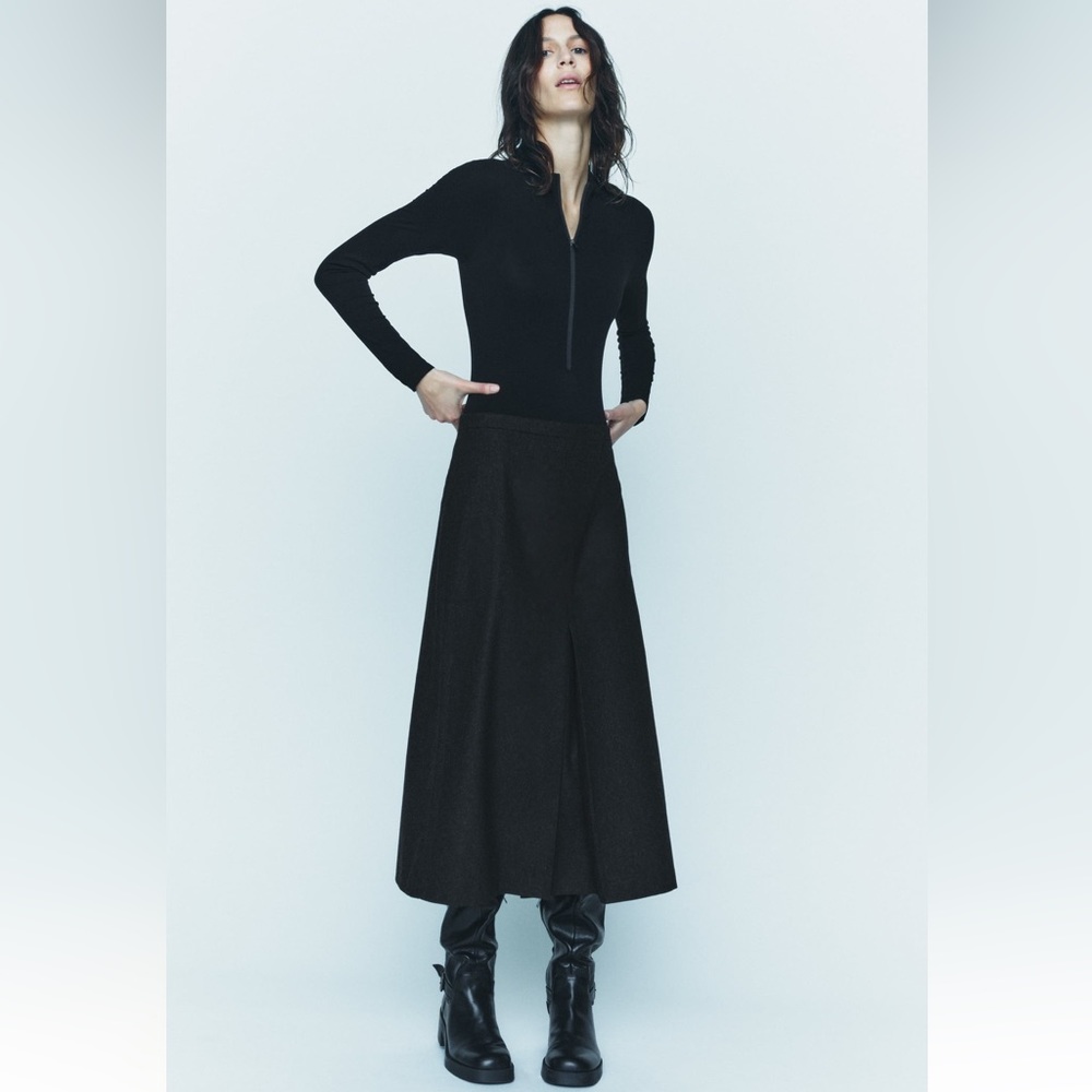 ✨SALE ✨ ZARA SLIT WOOL BLEND SKIRT ZW COLLECTION
✨SALE ✨ - Picture 9 of 14